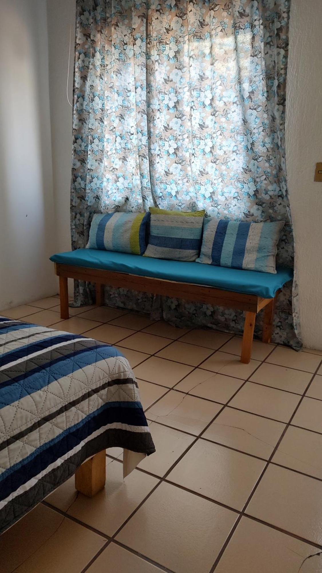 Habitacion Privada En Casa De Huespedes غوادالاجارا المظهر الخارجي الصورة